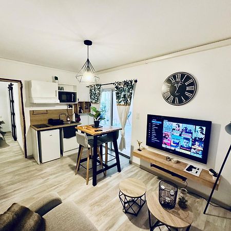 Alena Apartment Bourg-Saint-Andeol Luaran gambar