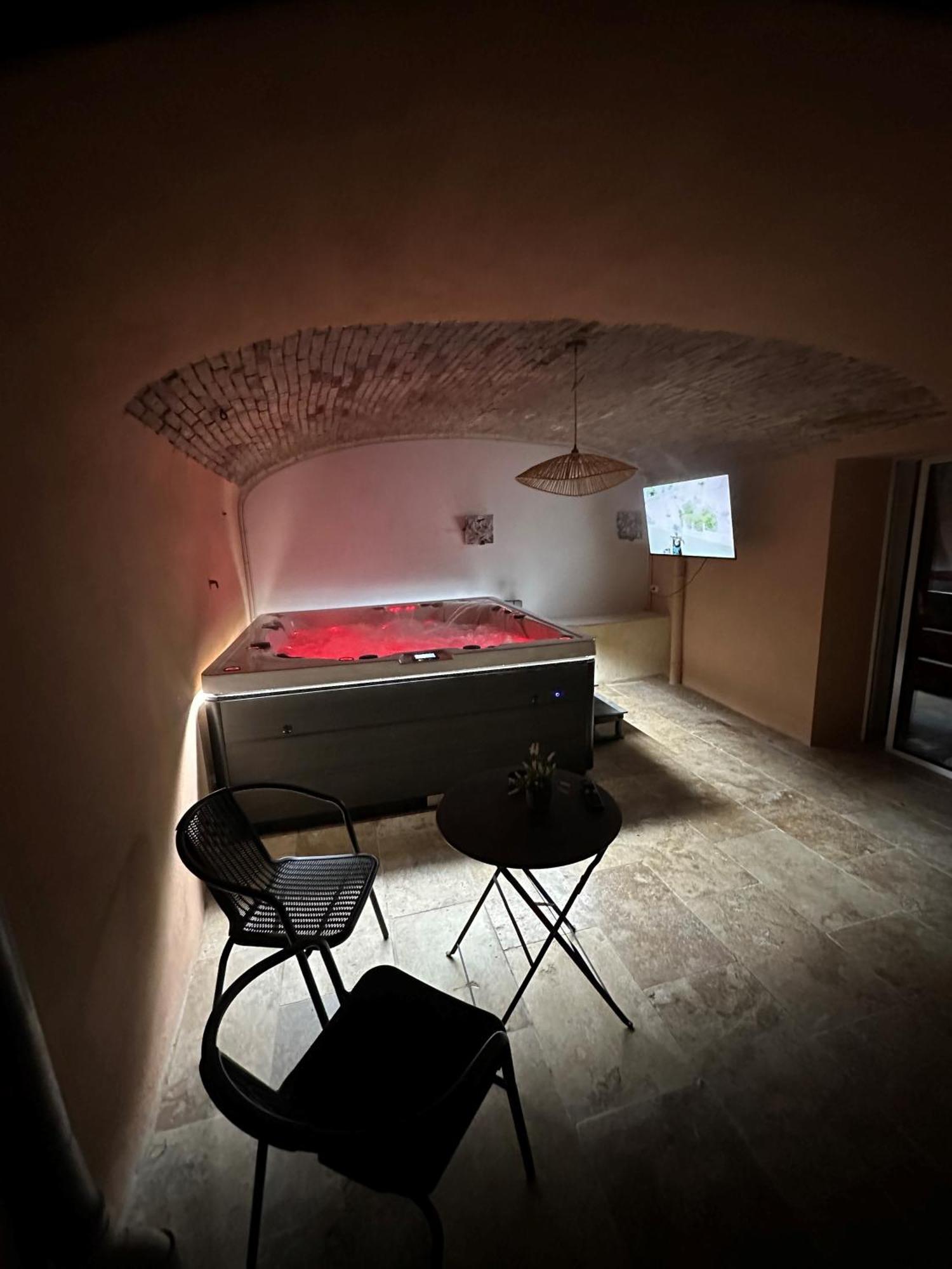 Alena Apartment Bourg-Saint-Andeol Luaran gambar